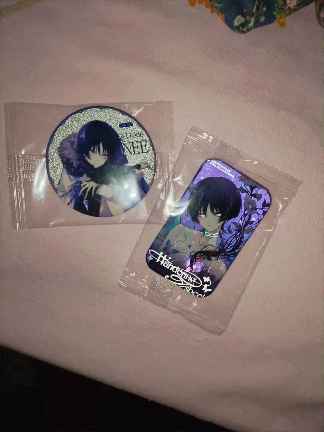 2 szt./zestaw Wanderer Kabukimono Balladee Scaramouche Hat Guy prostokątna przypinka 58mm broszka cosplay ozdoba prezent — zdjęcie 5