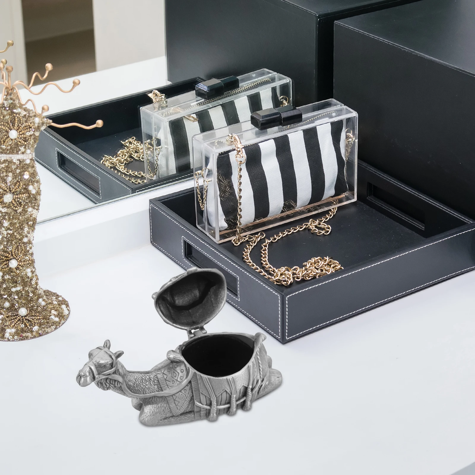 

Creative Camel Jewelry Vintage Metal Trinket Storage Box Decorative Holder Unique Animal Figurine Zinc Alloy for Home