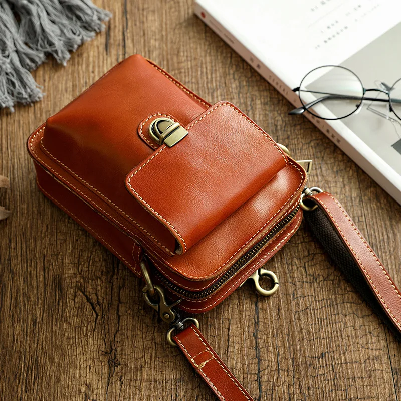 Vintage Style Single Shoulder Crossbody Plant-Tanned Leather Bag for Men with Mobile Phone Compartment Top Layer Cowhide