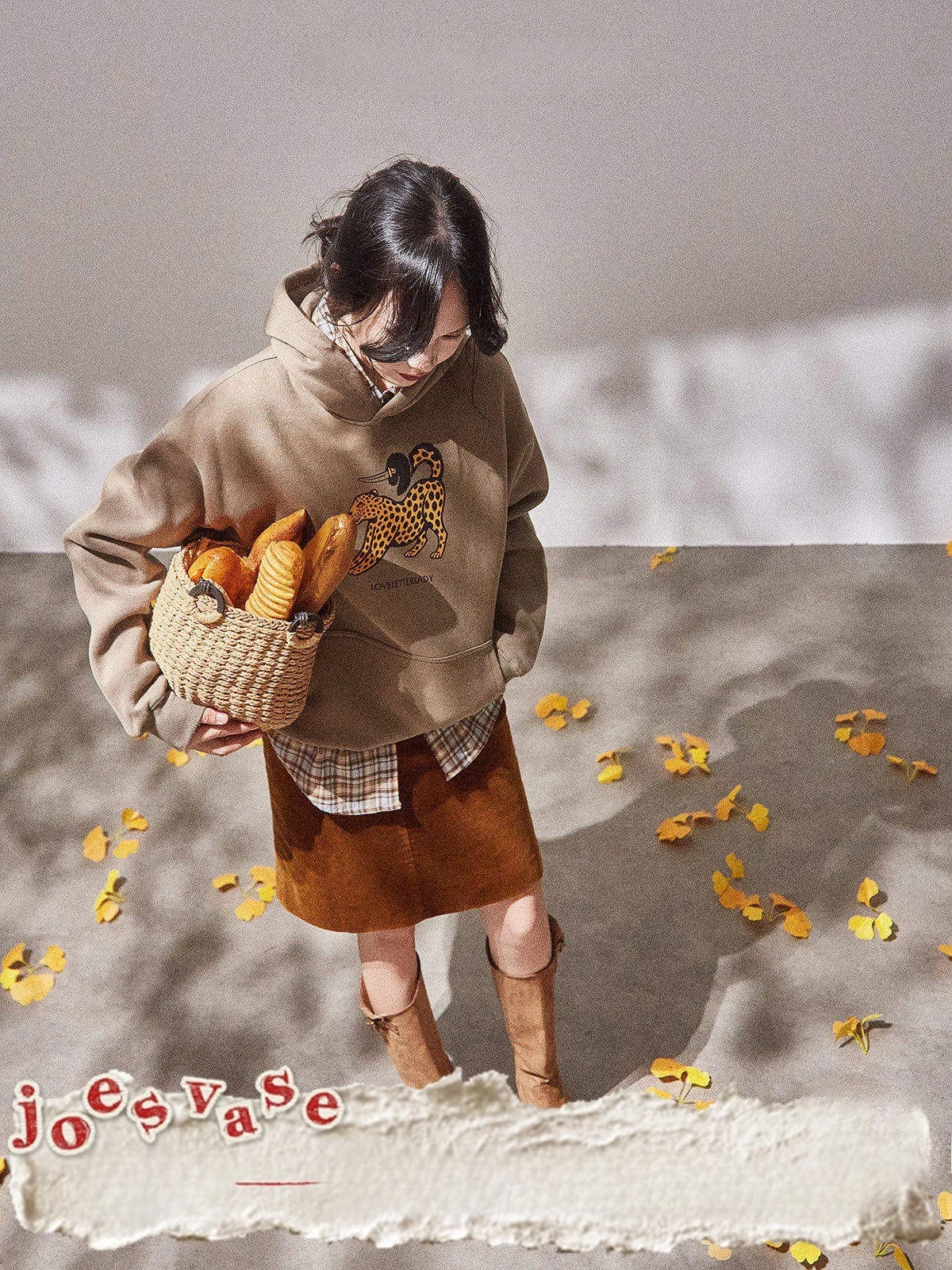 

Женская толстовка свободного кроя с принтом «Хвост соболя» и фехтовальным мотивом, новинка осени 2025, комфортная, с длинными рукавами