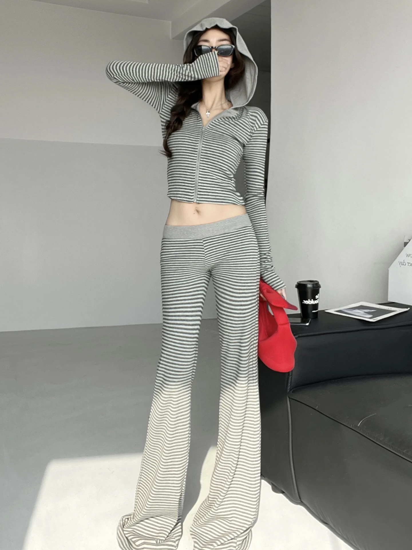 

Slim Fit Holiday Stripe Sweatirt ort Jaet Women's Casual Pants Two Piece Set American Faion Trendy Ensemble