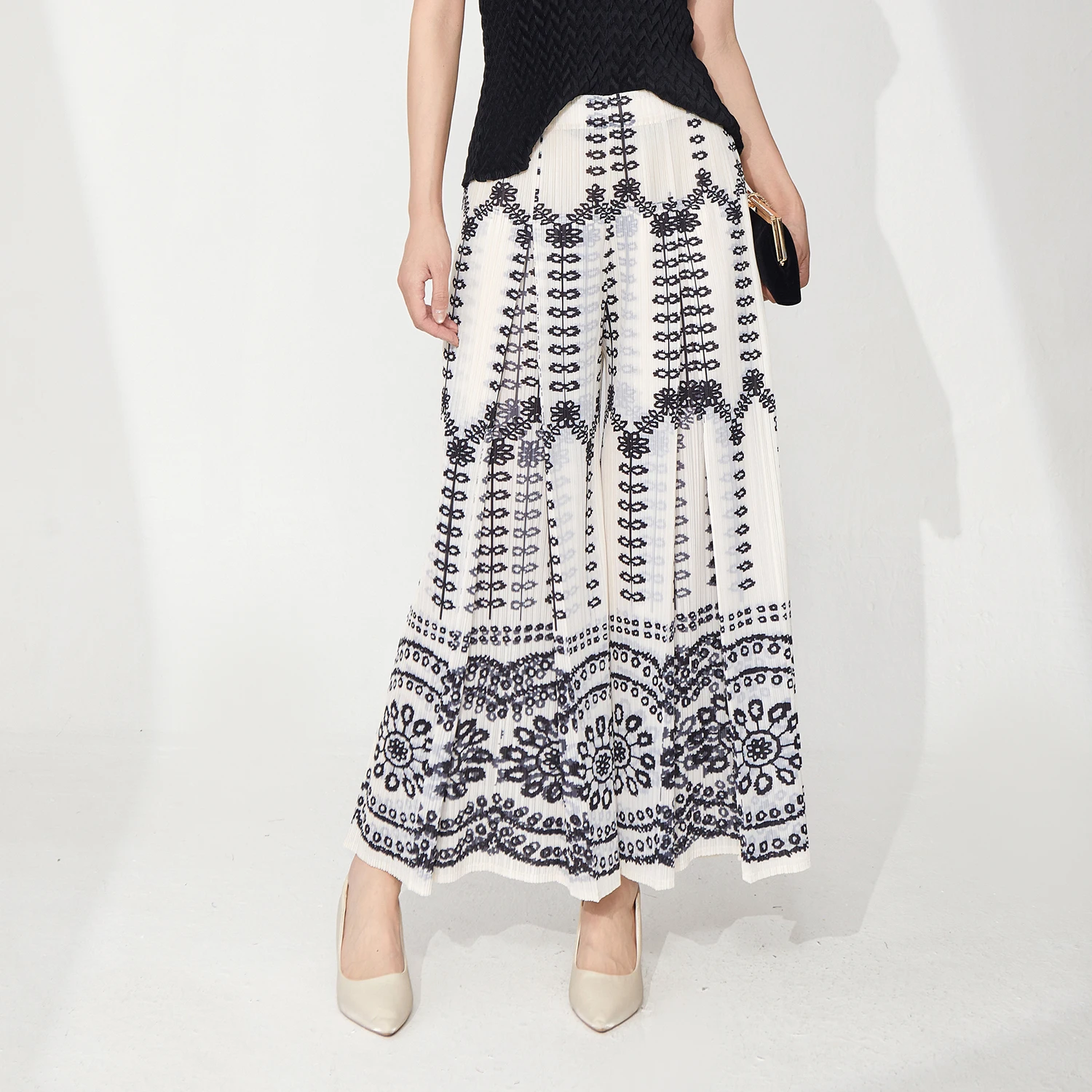 Women's 2025 Summer New Miyake Casual Pants Loose Plus Size Drape Pants Skirt Fashionable Wide Leg Pants