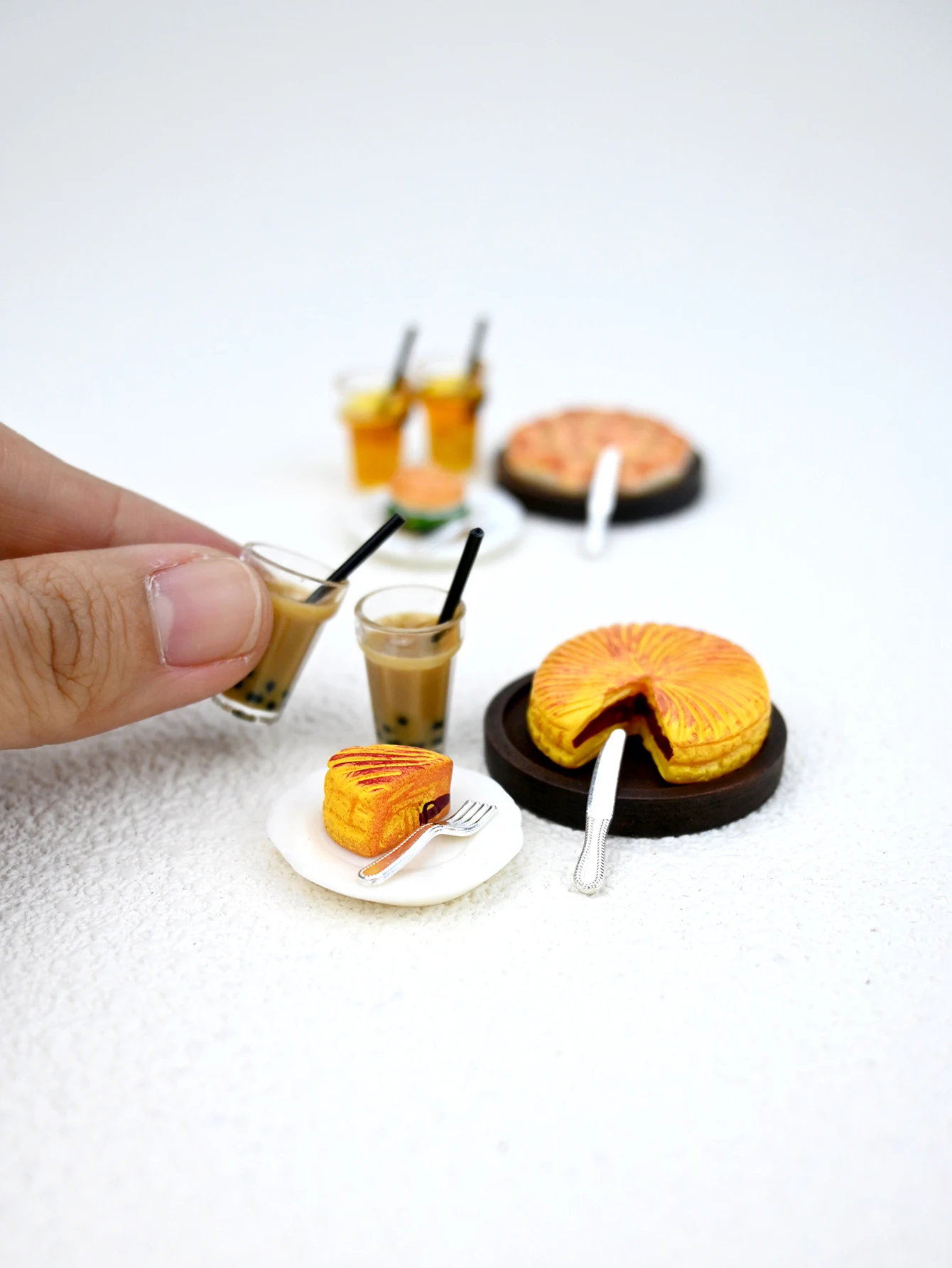 A Miniature Pizza and Apple Pie Scene Set, Miniature Milk Tea, Dollhouse Dollhouse Accessories, Dollhouse Toys, Miniature Food Toys, Photography Props, Micro Landscape Decorations, Miniatures Decoration, Small Gifts, G
