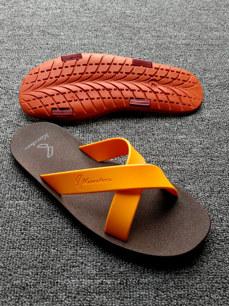 

Мужские резиновые шлепанцы, нескользящие, износостойкие, с перекрестным дизайном, дезодорирующие, летние пляжные повседневные туфли для улицы