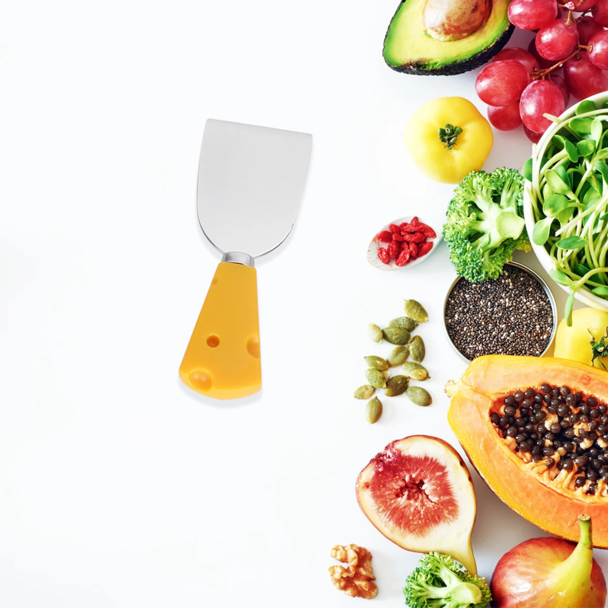 

Набор столовых приборов, ложек, фруктовая десертная посуда для масла, сыра, желтая посуда