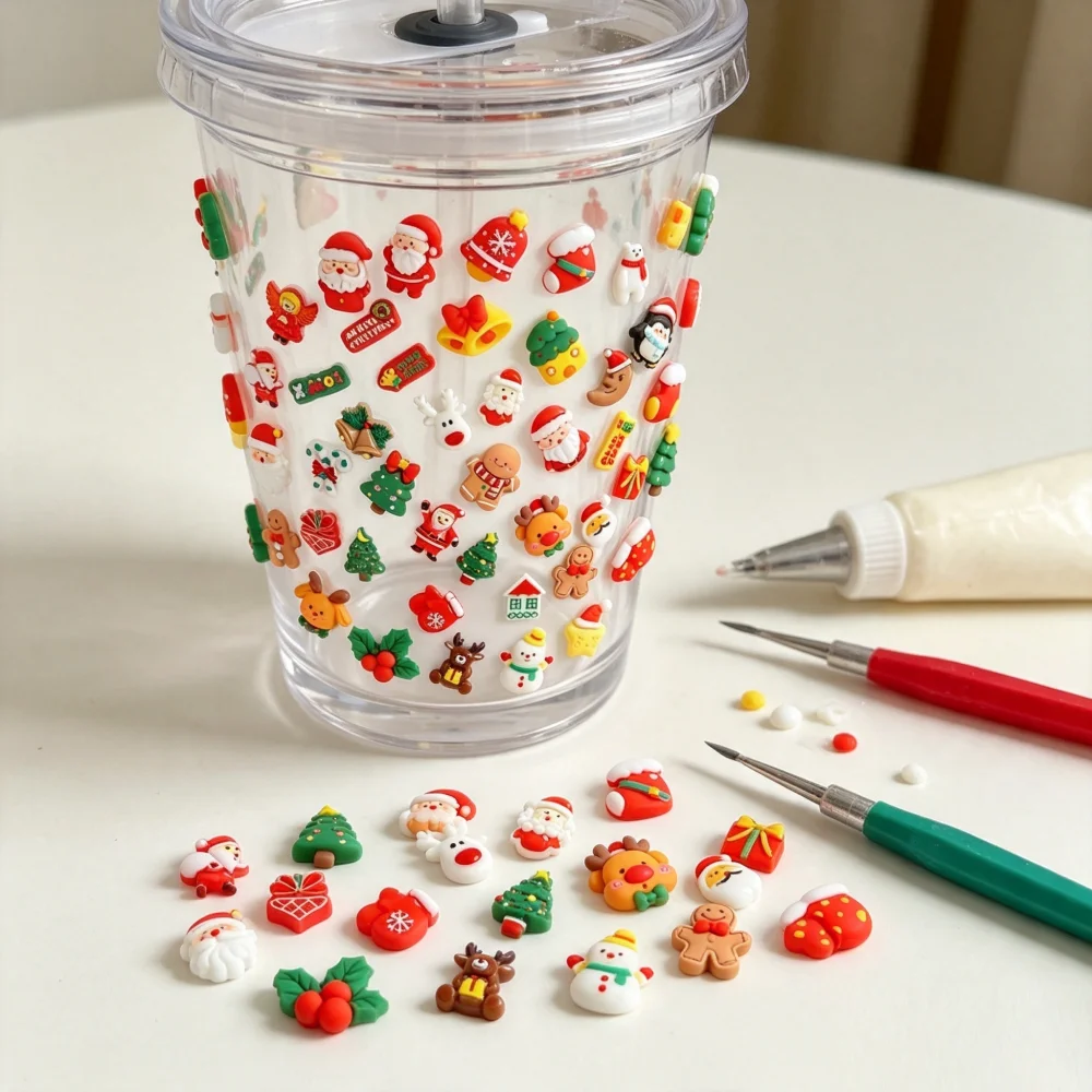 Christmas Cartoon Resin Charms, Mini Xmas Ornament Flatbacks for DIY Crafts, Cream Glue Phone Case, Fridge Magnet Decoration, Random Styles, 10 Pieces, Size 1-2cm