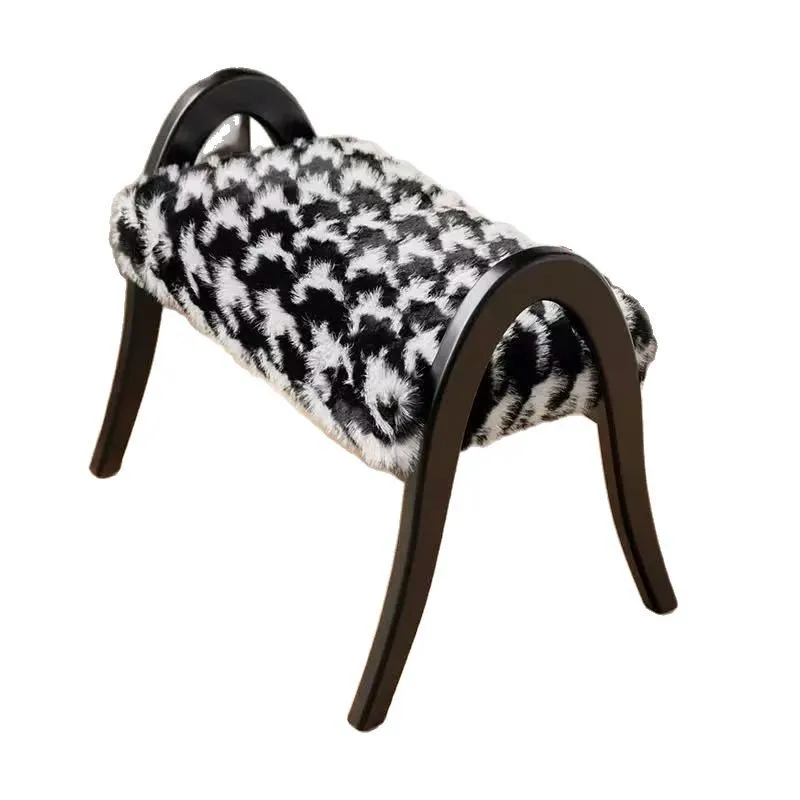 

Mink shoe changing stool, solid wood household, low stool, medieval home stool