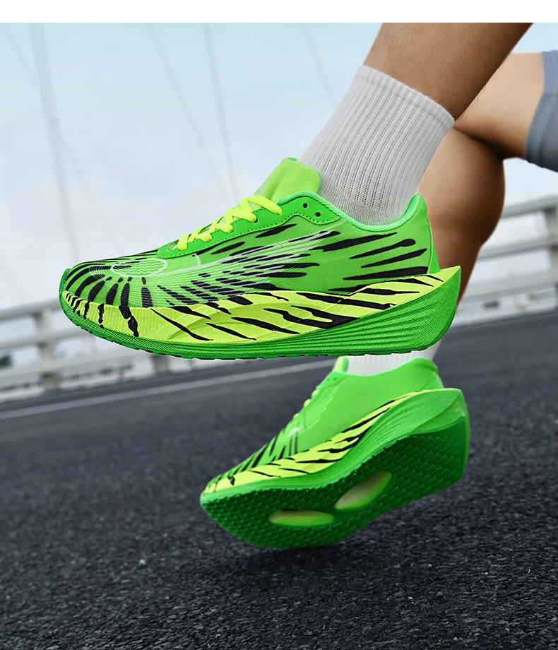 2025 Men's Walking Shoes Lightweight Breathable Running Shoes Non-slip Comfortable Outdoor Sports Shoes