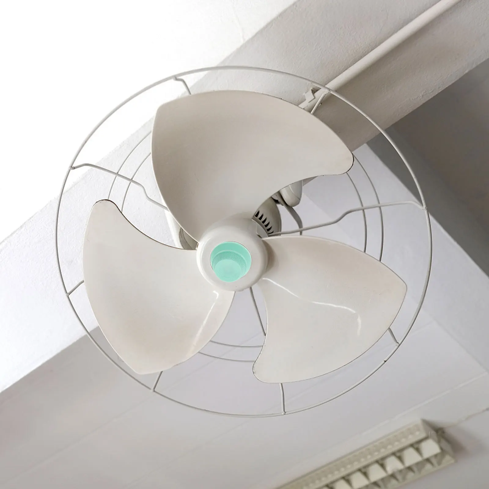 

Fan Blade Nut Cover For Standing Pedestal Floor Table Electric Fans Plastic Lock Cap Repair Part Accessory Lighting