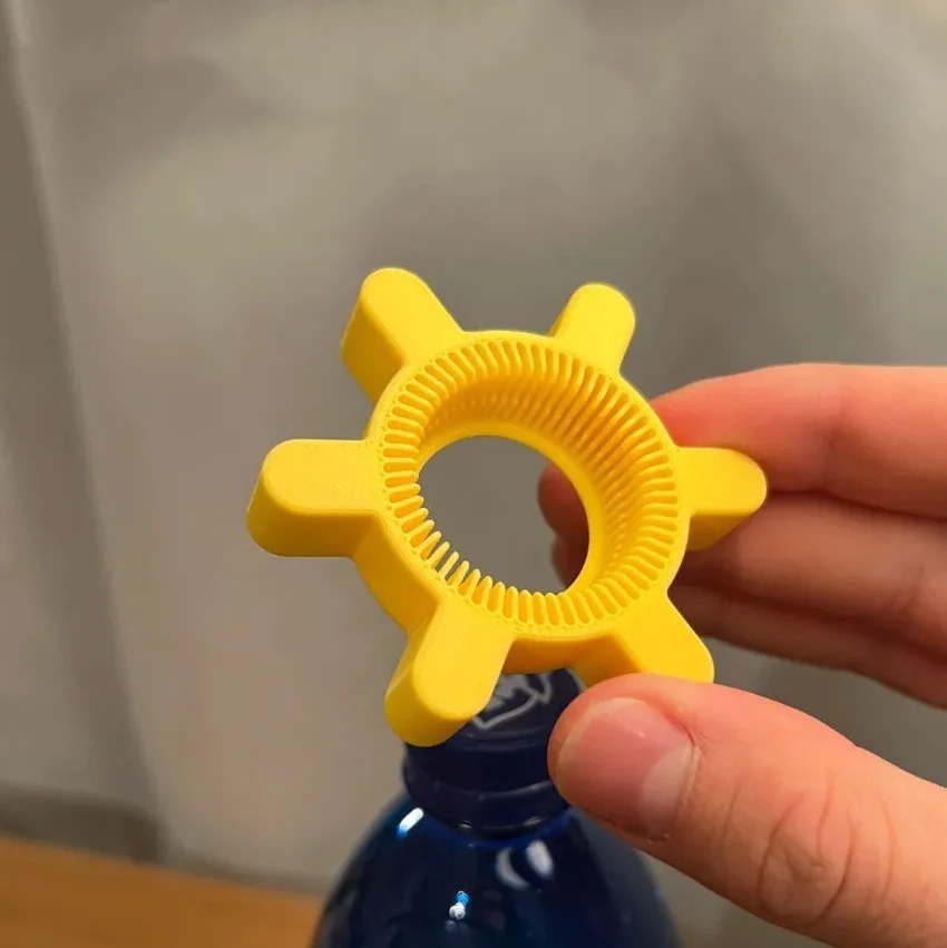 1PC Rotating Bottle Opener Plastic Yellow Kitchen Tool for Home Bar Easy Open No Hand Injury Creative Bottle Opener