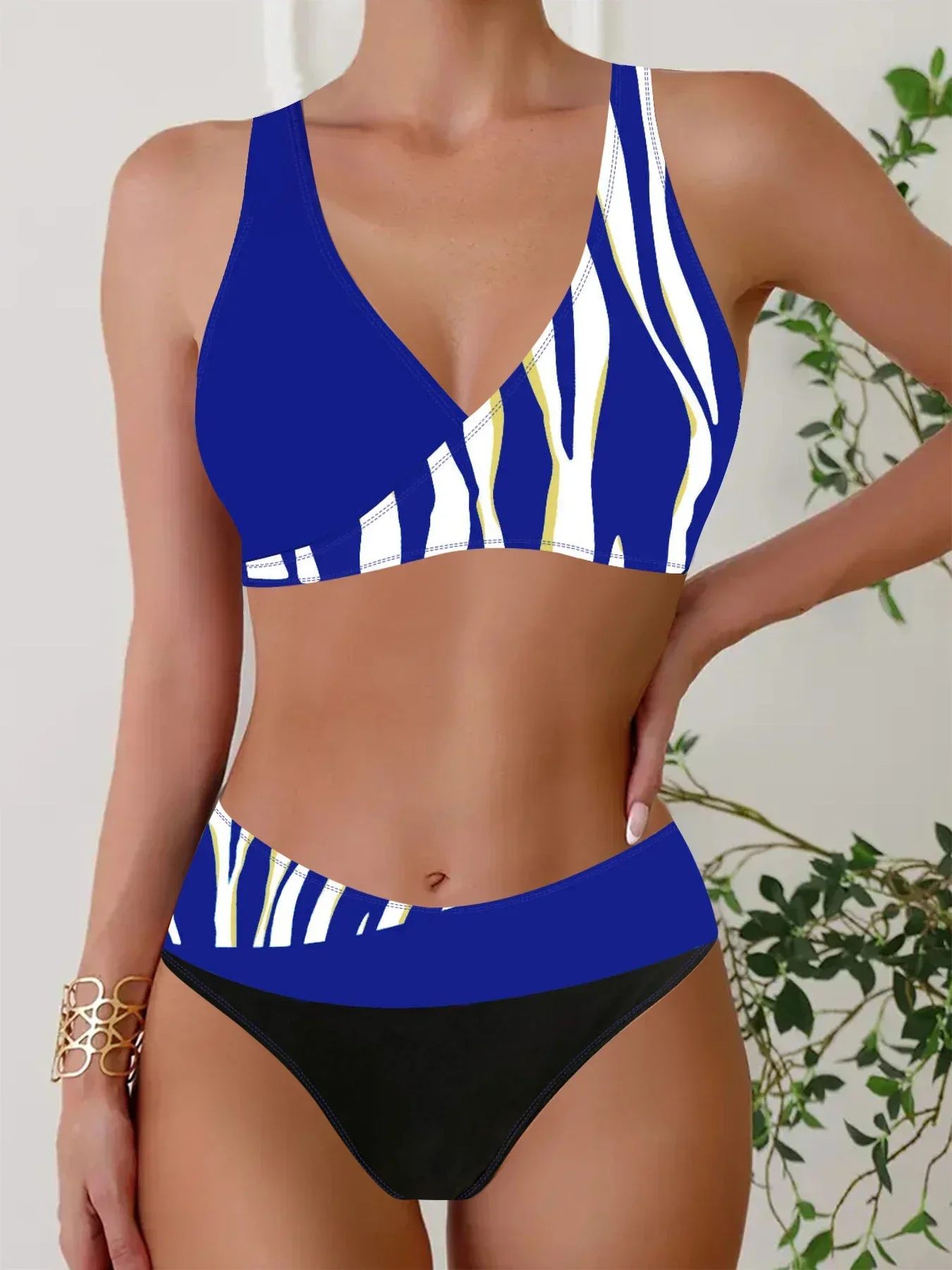 

Women's Fashion Casual Blue and White Graffiti Print Women's Vacation Swimwear Two Piece Bikini Set S-5XL