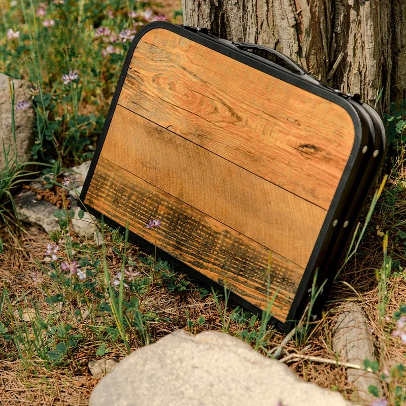 Mini mesa plegable de grano de madera ultraligera con mango de goma, portátil, accesorios de Picnic para acampar al aire libre, mesa baja pequeña Retro