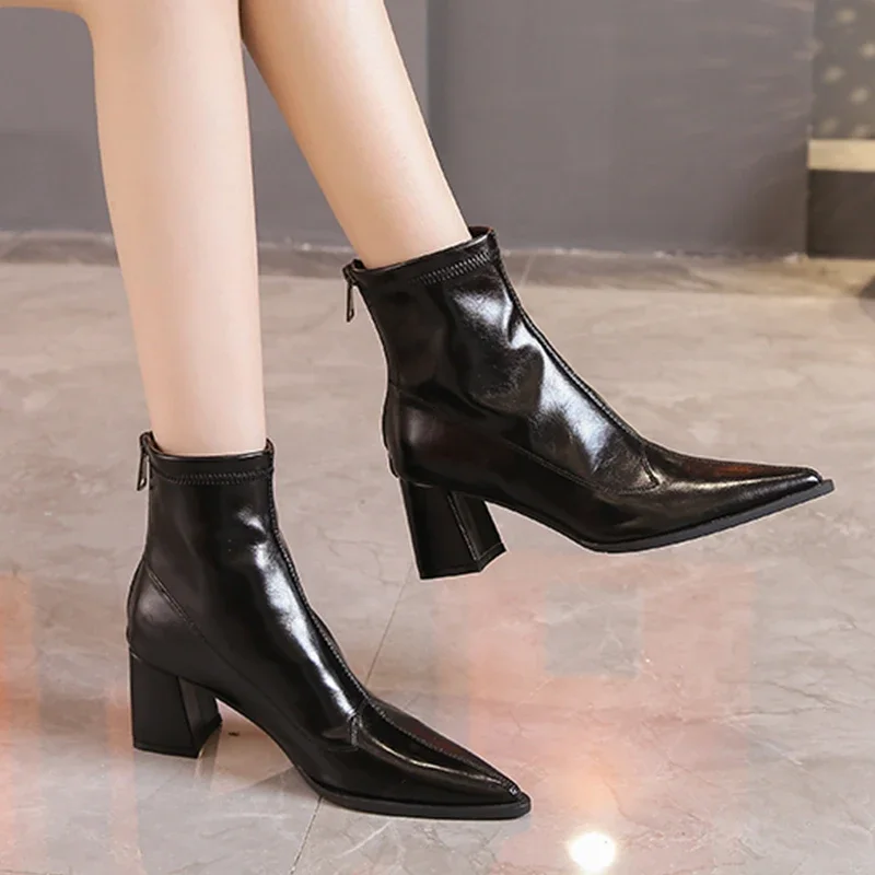 Kobiety Buty za kostkę Wysokie obcasy Spiczaste palce Buty Kobiety 2024 Trend Chelsea Snow Boots Pumps Winter New Goth Motorcycle Botas Mujer