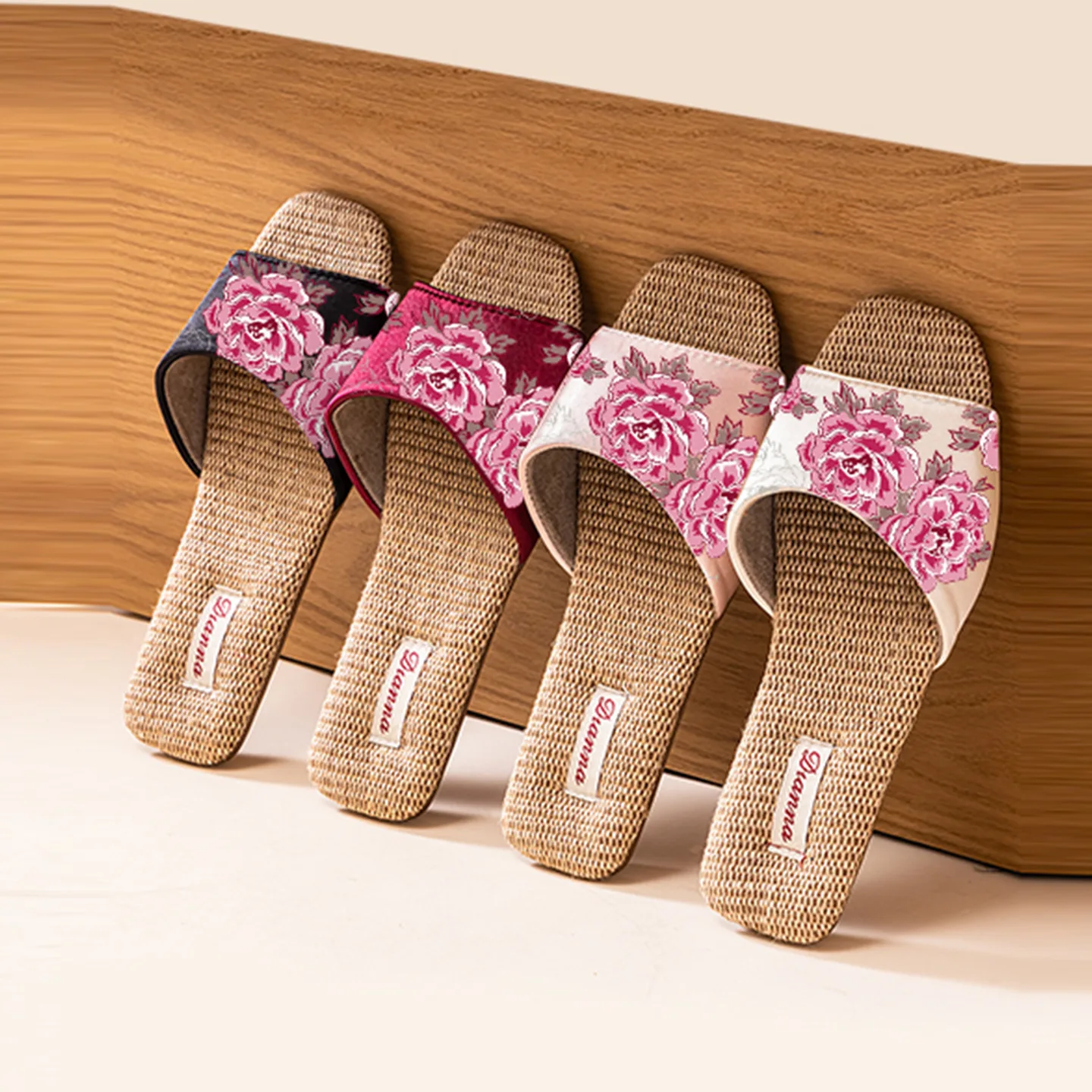 

модные летние парные тапочки, удобные для улицы, атласные с принтом и мягким комфортом-облаком (женская роскошь)