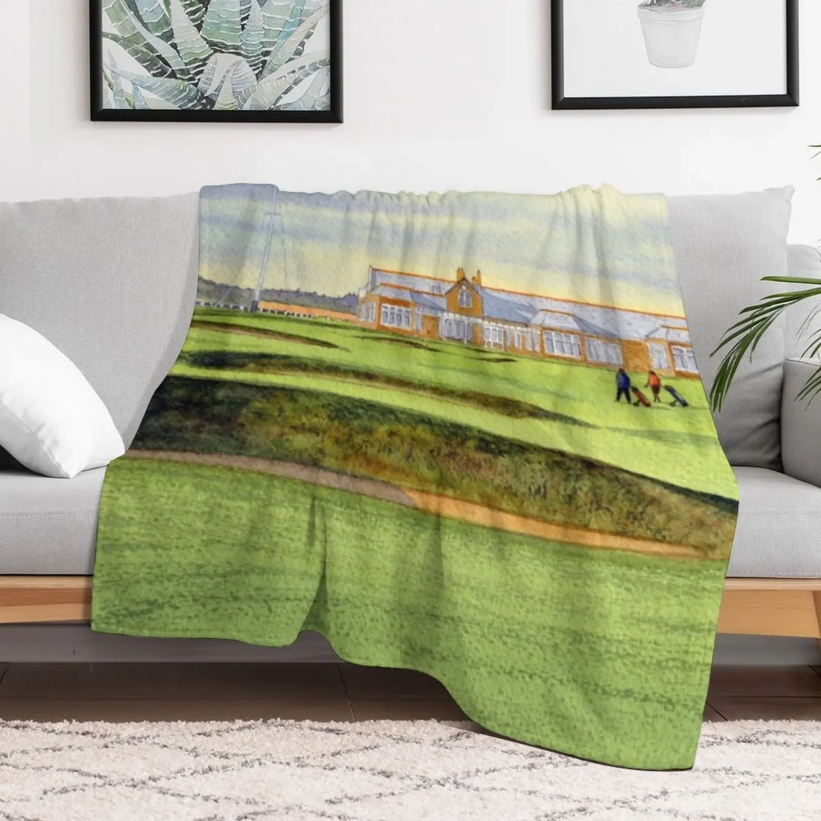 Royal Troon Golf Course 18th And Clubhouse Throw Blanket Lightweight Cozy Blanket for Bed Sofa