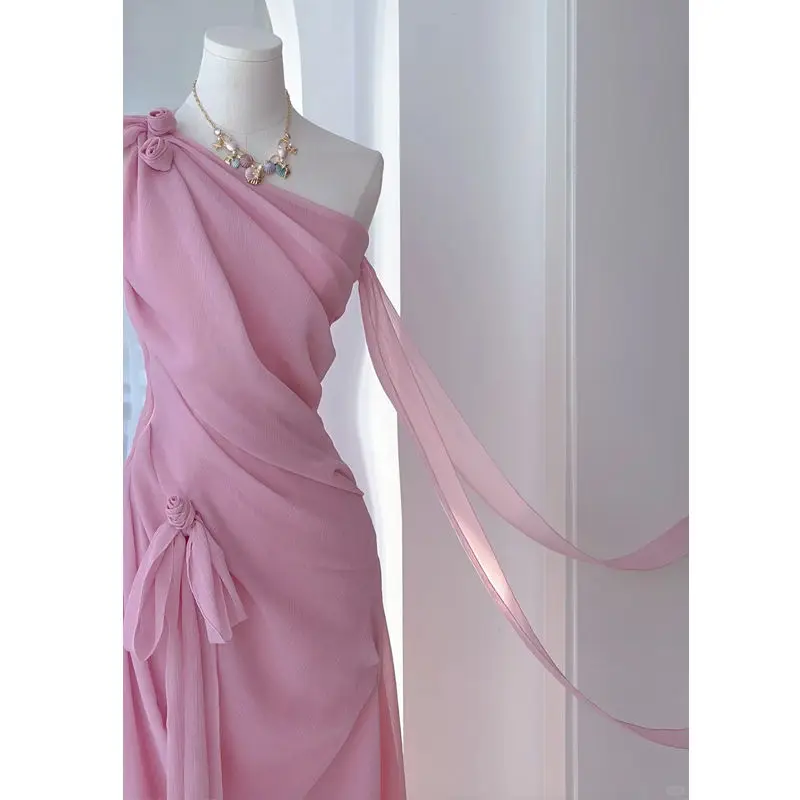 ฤดูร้อนชุดผู้หญิงใหม่ High-end ออกแบบ Niche อุณหภูมิภาษาฝรั่งเศสคํา Elegant สไตล์ Niche Chic เอวปิดชุดปิดไหล่