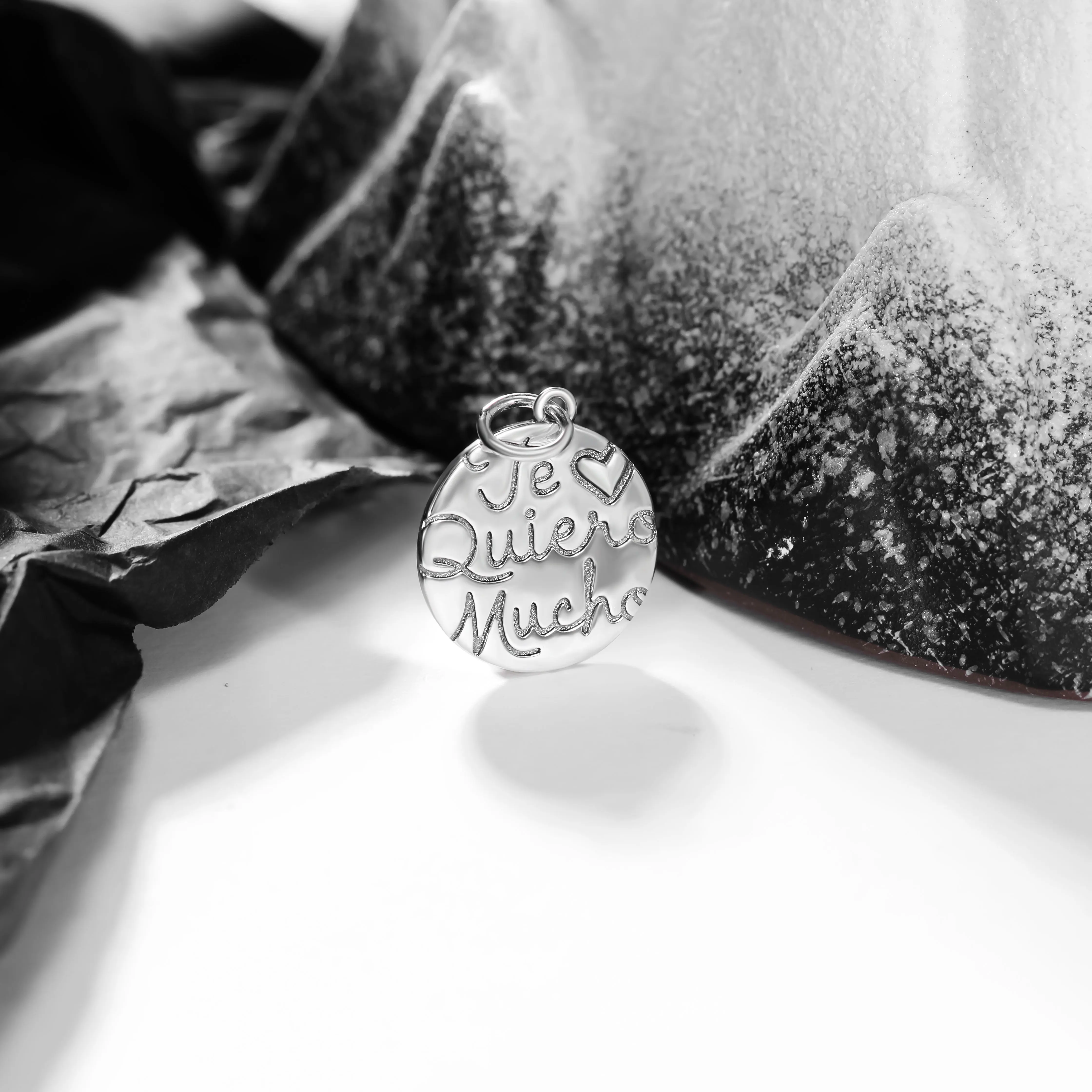 

DJ147 genuine 925 sterling silver fashionable and exquisite keychain DIY accessory "I love you very much" pendant