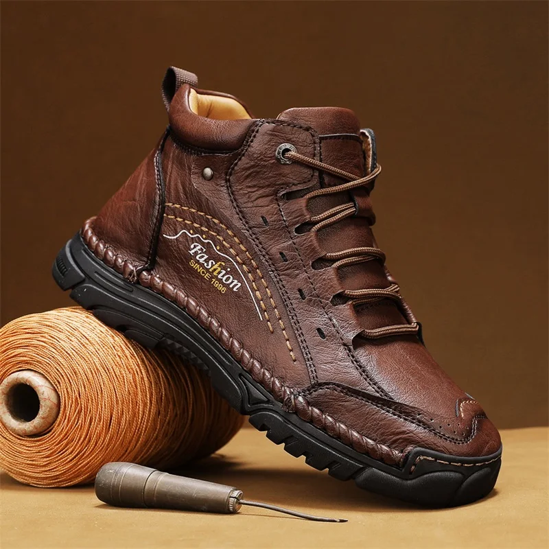 

Men's Large Size Handmade Vintage Boots Fashionable Lace-Up High-TopCasual Shoes Springand AutumnOutdoor Hikinand Trekking Boots