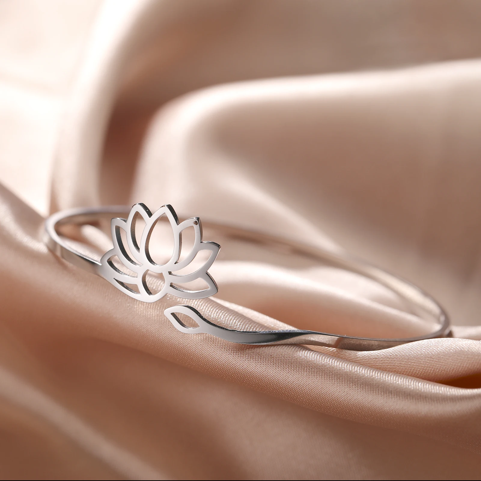 COOLTIME Lotusblume Offener Armreif Edelstahl Yoga Buddhismus Hindu Amulett Lotus Armreif Schmuck Geburtstagsgeschenk Neu – Detail 16