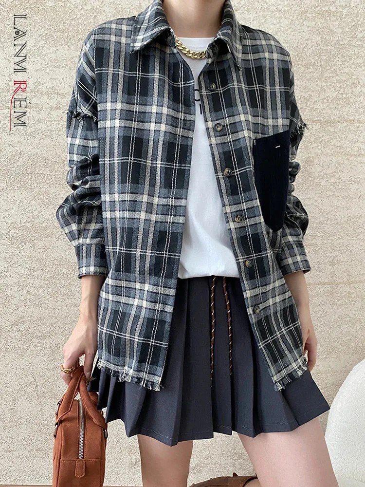 

[LANMREM] Vintage Plaid Contrast Color Shirt Women Lapel Single Breasted Office Lady Tassel Blouses 2024 Autumn New 26C674