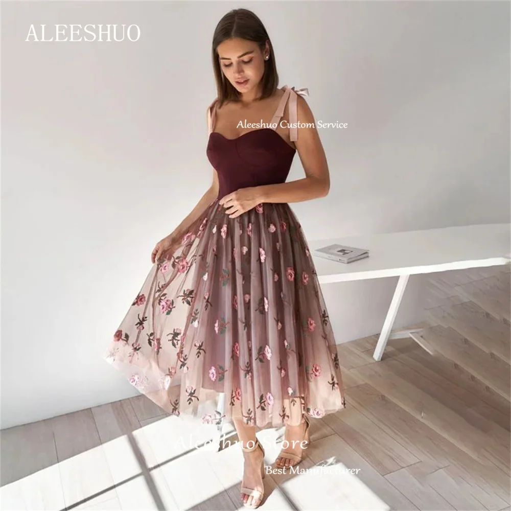 Aleeshuo Sweetheart abito corto da ballo per donna senza maniche Tulle 3D fiori abiti da sera abiti da cerimonia eleganti bordeaux