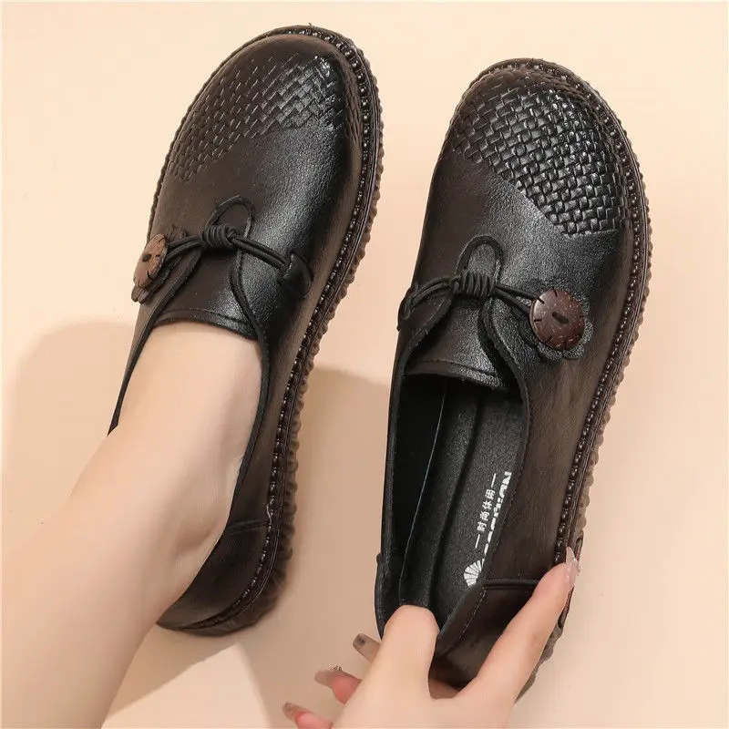 Top Quality Genuine Leather Moccasins Women Spring Braided Flats Plus Size 41 Grandma Mom Cozy Loafers Soft Sole