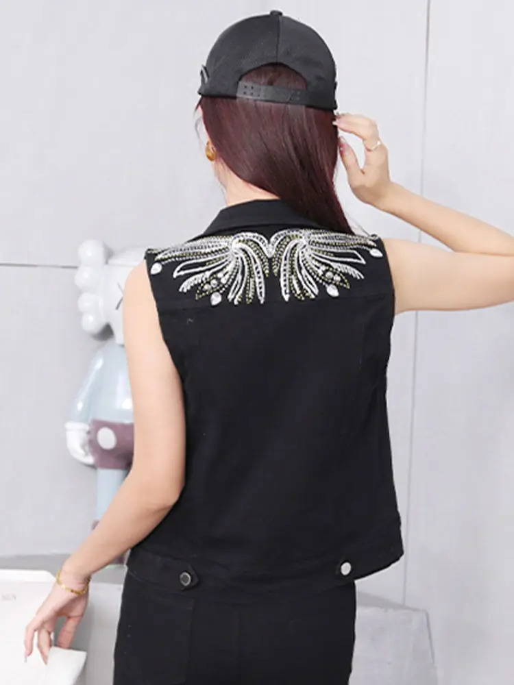 New Fashion Black Denim Vest Women\'s Jacket 2023 Spring Antumn Rivet Tassel Sequin Fit Short Slim Lady Vests Female Outerwear