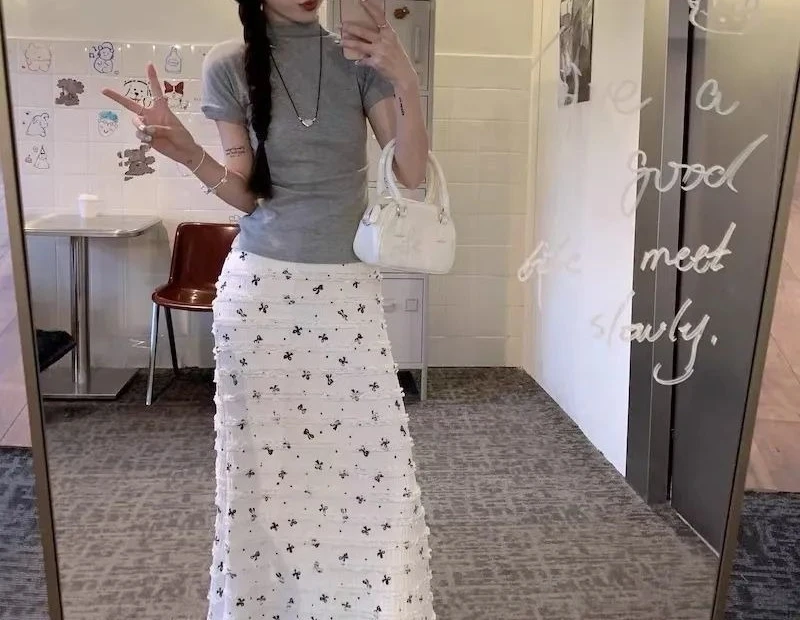 2025 ฤดูร้อนเกาหลี Hollow Lace Midi กระโปรงโบว์ผีเสื้อ SLIM FIT Fish Tail108