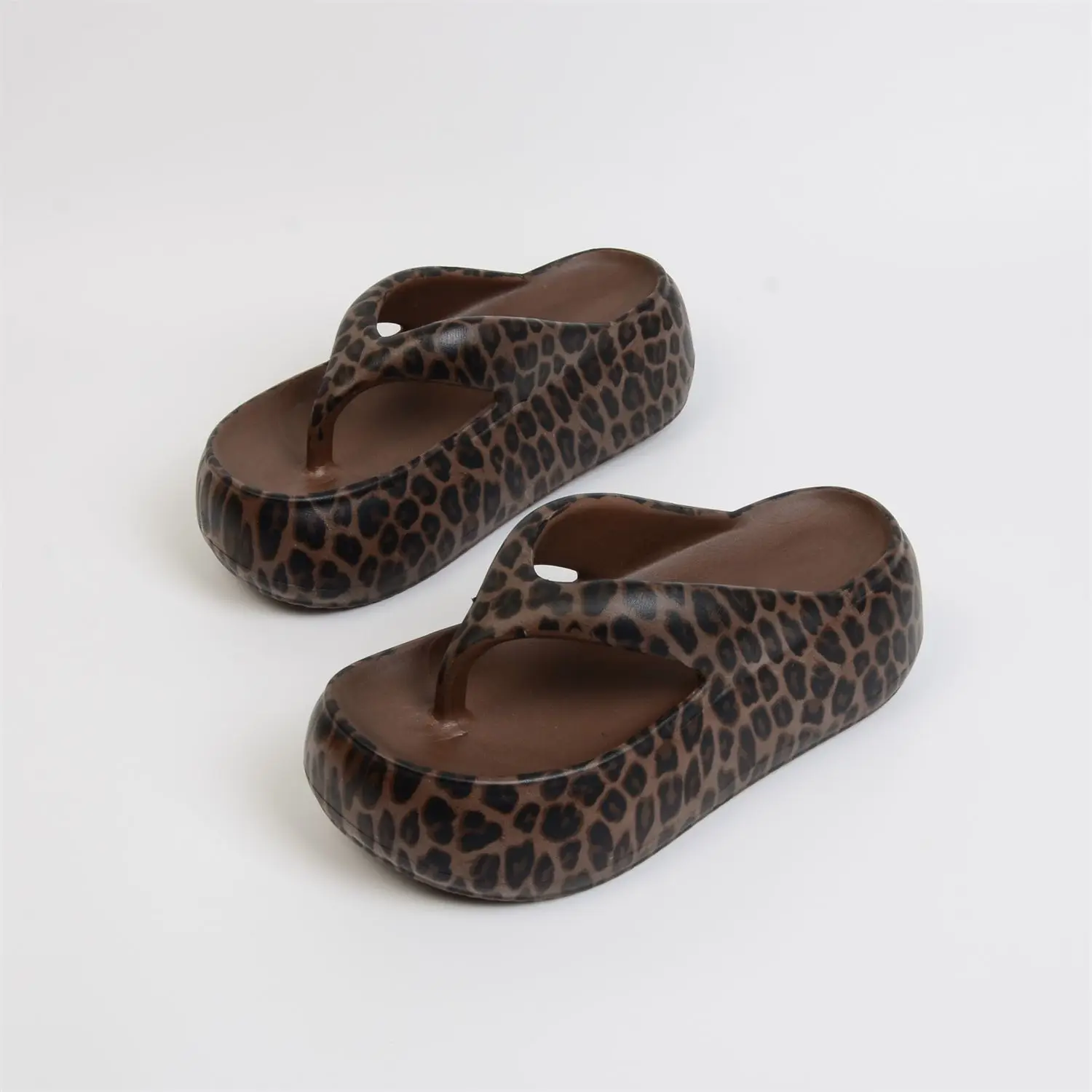 Retro Street Leopard Print Flip Flops Woman Thick Sole EVA Lightweight Height-Increasing Platform Slides Female Outdoor Slippers