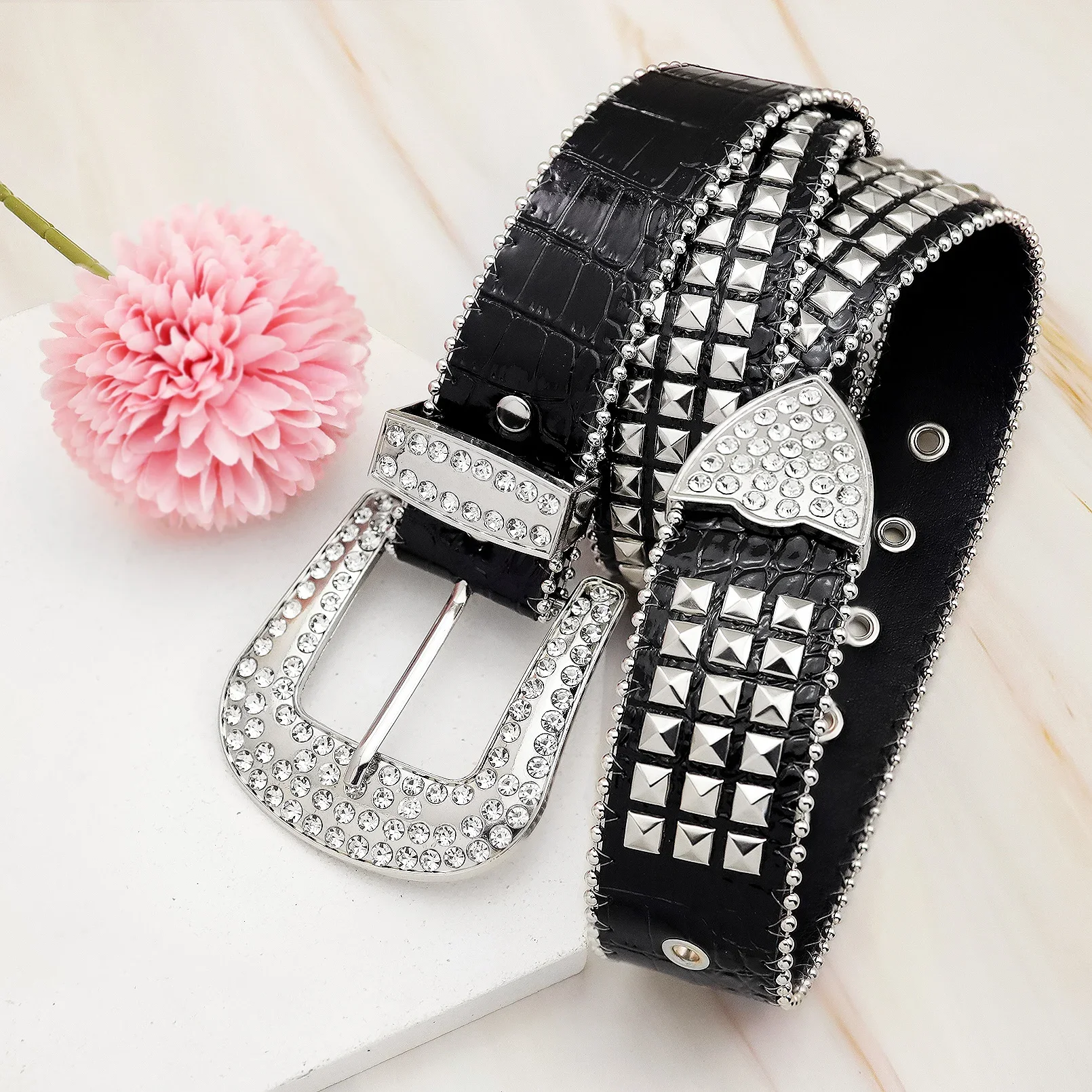 New Square Bead Rivet Rhinestone Belt Metal Pyramid Waistband Men Punk Rock Cowboy Leather Belt Fashion Women Girdle