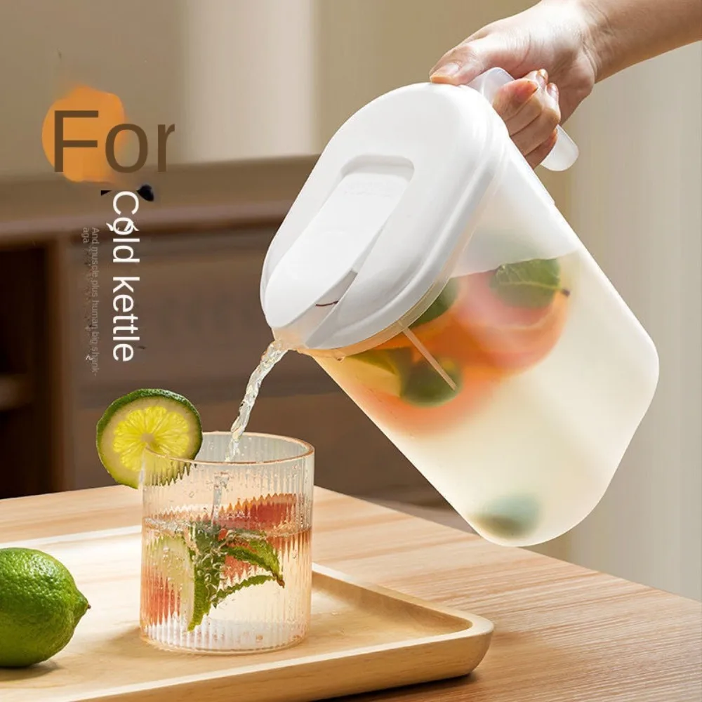 Large Capacity Plastic Fridge Jug Transparent 1.5L 2L Transparent Sealing Kettle with Handle with Filter Lid Juice Jug Kitchen