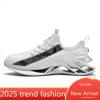 Nonslip Slip-resistant Sneakers Luxury Brand Men's Shoes Classic Men's Black Boot Sport Runners Fitness Sneakeres Upper