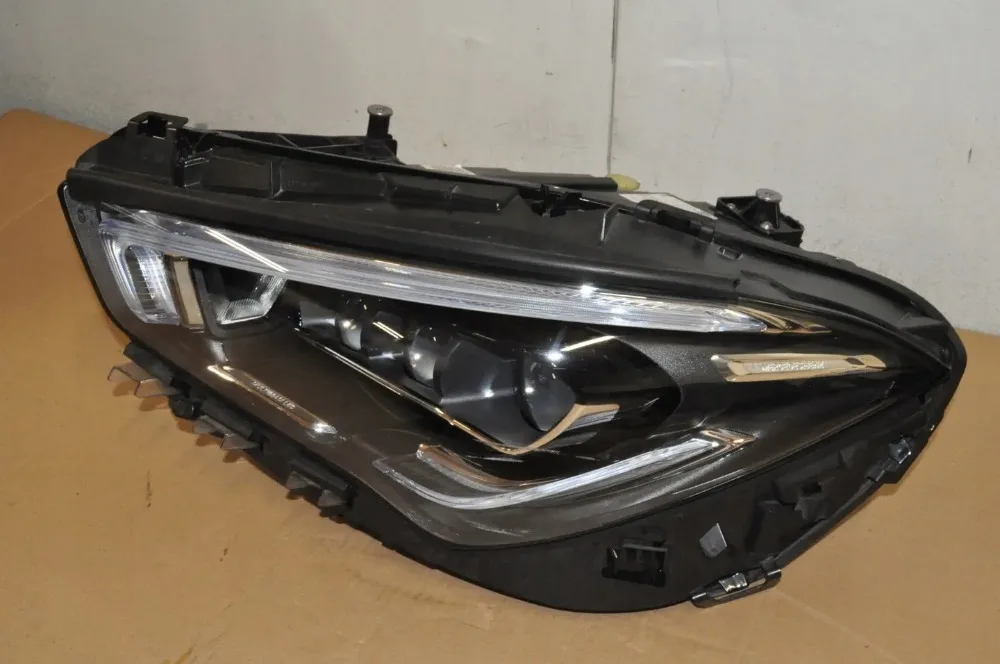 W118 CLA Class 2020-2025 LED Front Headlight Assembly Auto Lighting Replacement Parts OEM 1189063101 1189063201