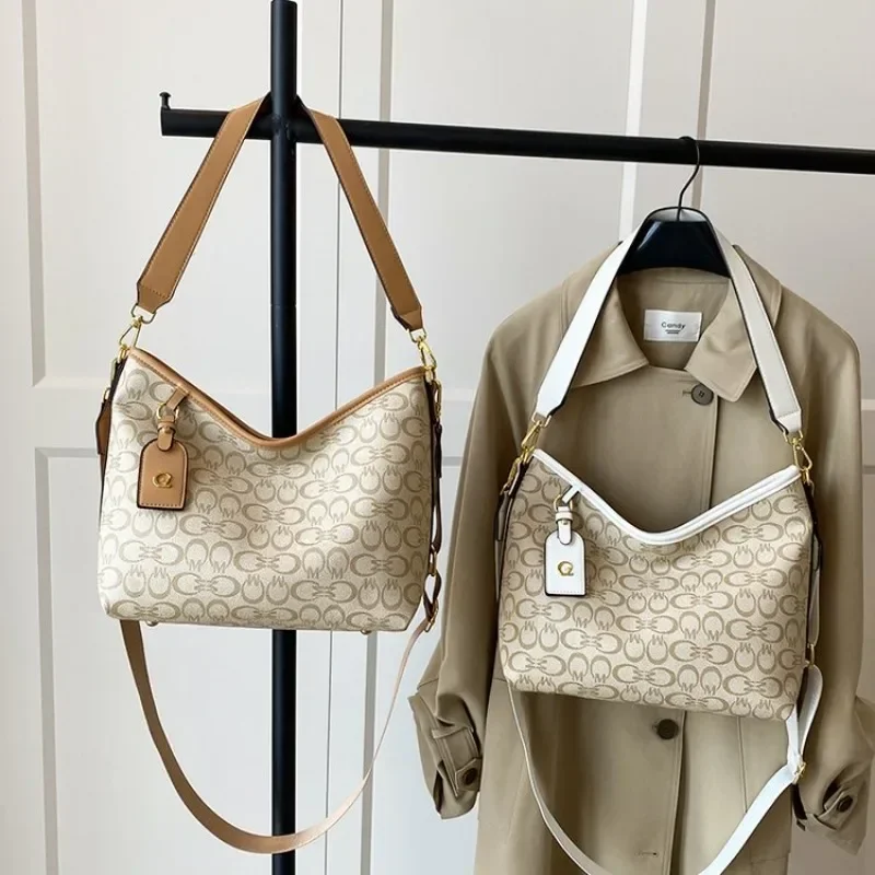 Luxury Vintage Paris Style Diaper Bag Elegant Leather Crossbody Handbag For Women Large Capacity Classic Fashionable Messenger