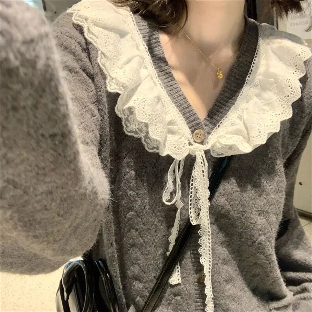 2025 ragazze vintage grigio tuta sportiva lavorata a maglia donna autunno nuovo cardigan donna tutto-fiammifero scollo a V patchwork di pizzo maglione vestiti