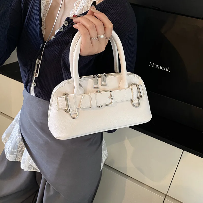 

2025 Women's New Shell Bag - Niche Biker Belt Buckle, High-End Commuter Shoulder