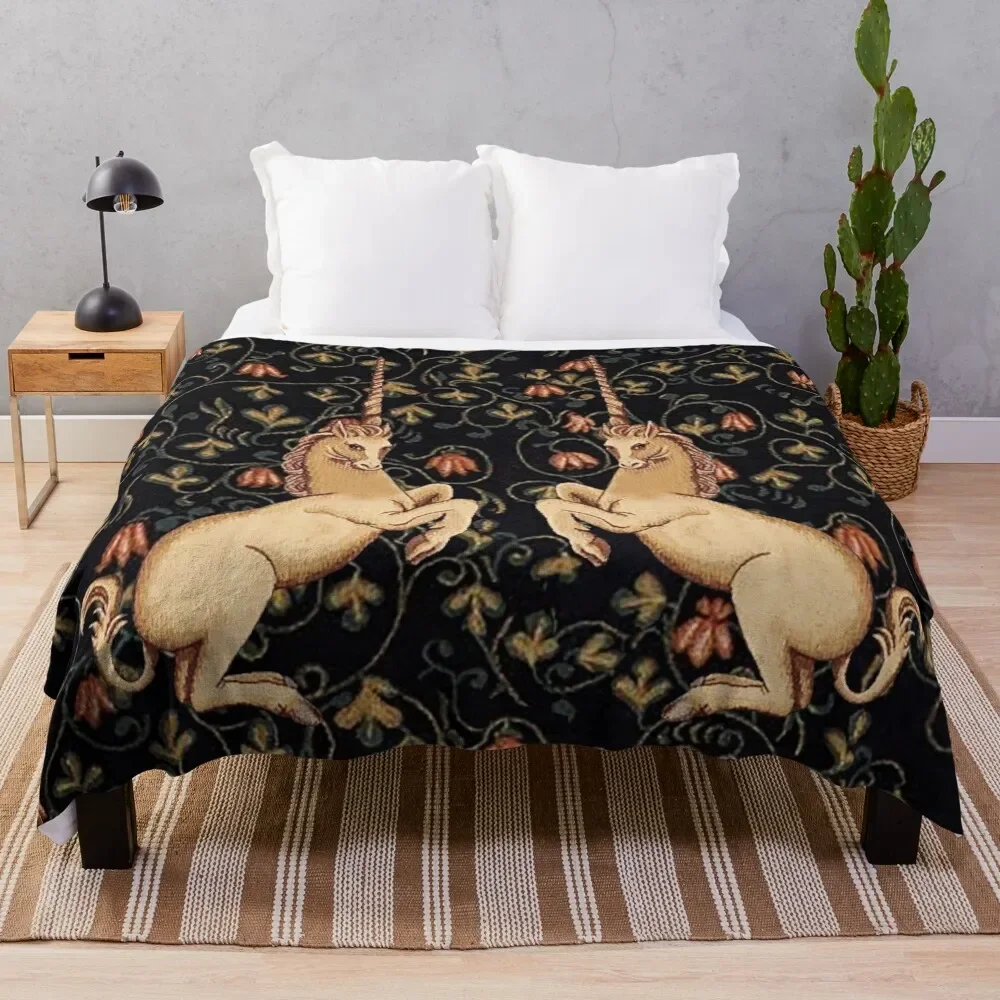 

Medieval Unicorns Midnight Floral Tapestry Throw Blanket for sofa Plush Soft Big Flannels Blankets