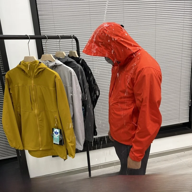 

Waterproof Outdoor Hooded Jaet Breathable Soft ell Couples Windbreaker Spring Autumn Faion Urban Sle Stand Fit