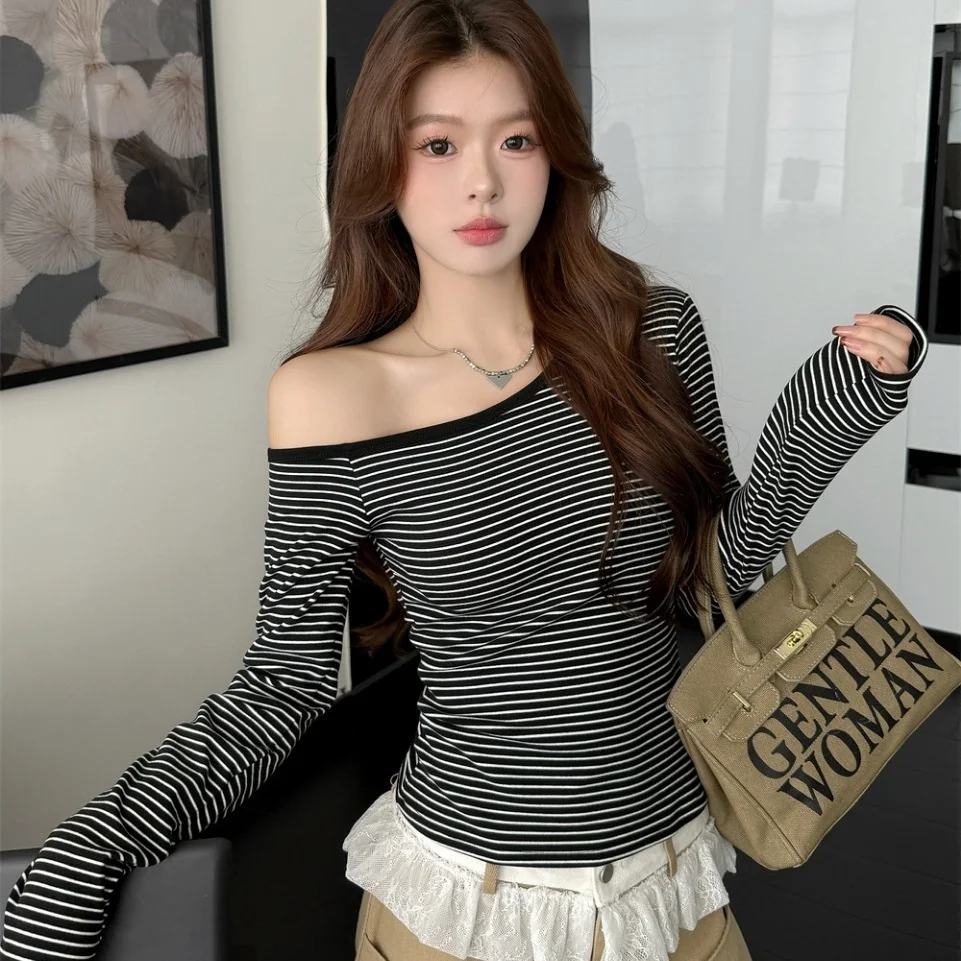 Automne nouveau Sle femmes coupe ajustée longue Sve T-irt Camere rayure oulder épissage une pièce avec coussin de poitrine fille chaude Sle