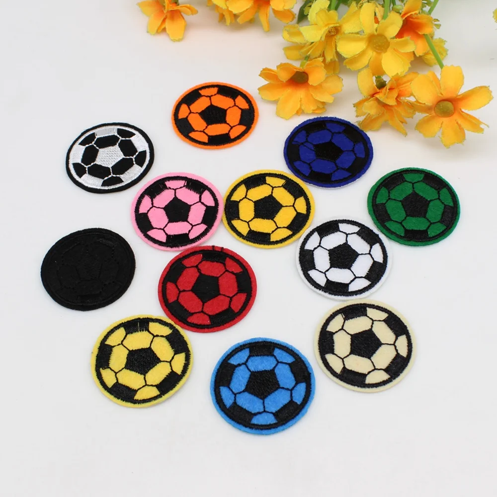 12pcs/l Random football Patch Iron On Embroidered For Clothing Cartoon Anime Patches For Kid Clothes Appliques Stickers T-shirt