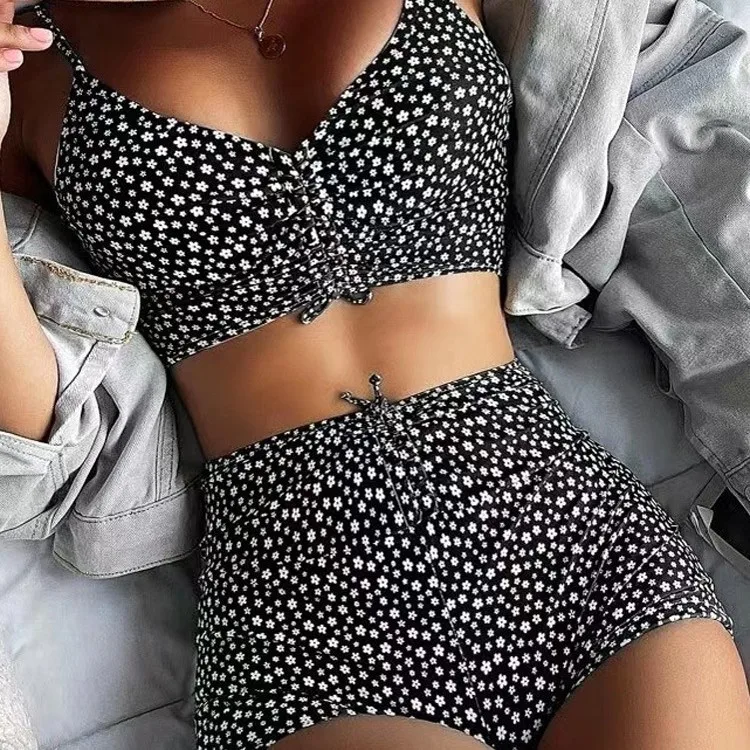 

Conservative Print Bikini Two-Piece Swimsuit Flat Angle Thermal Beach Casual Swimwear with Chest Pad No Steel Support
