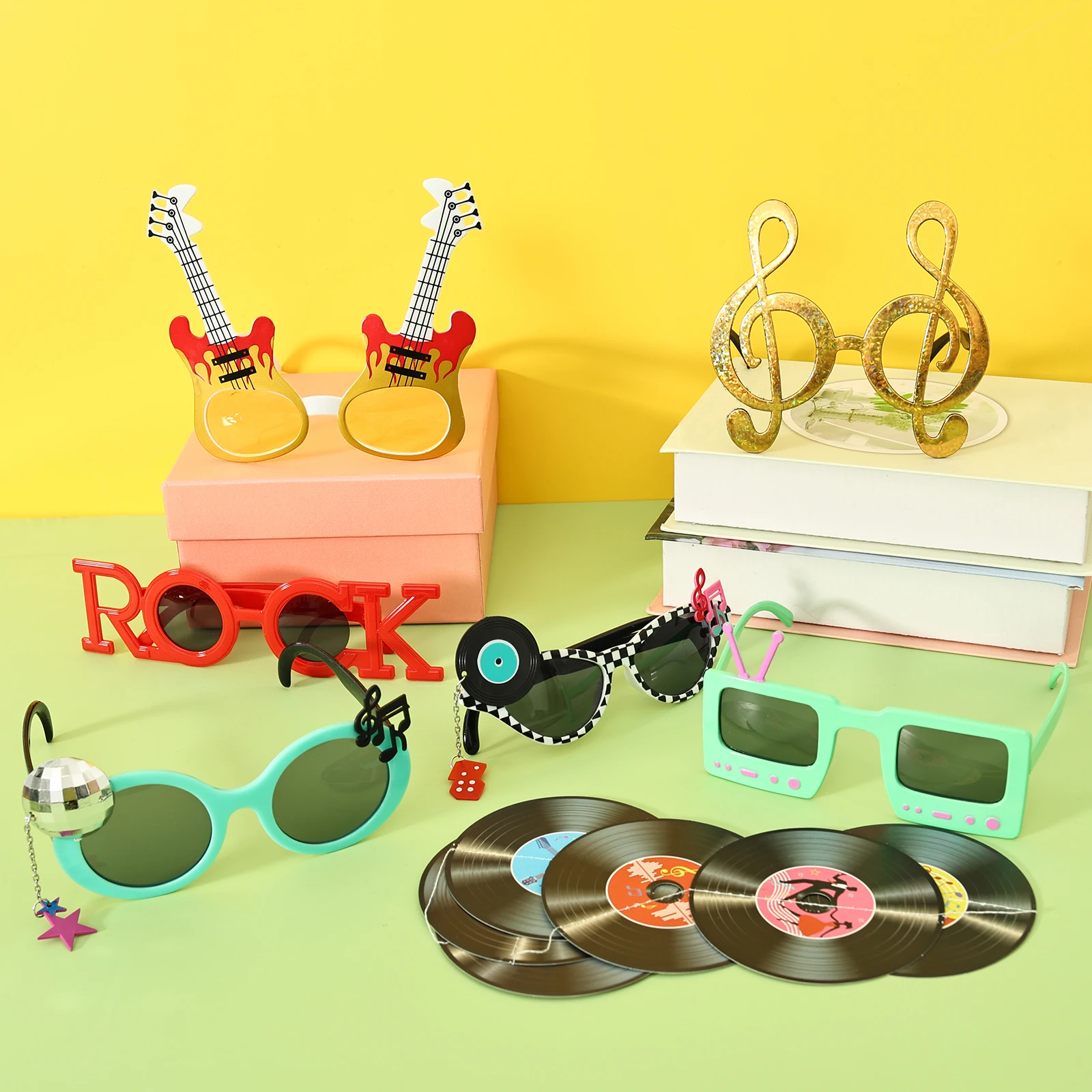 Décor de fête rétro, lunettes fantaisie rock amusantes, accessoires de photomaton en plastique rigide épais avec décor de disque et guirlande à franges pour fête musicale
