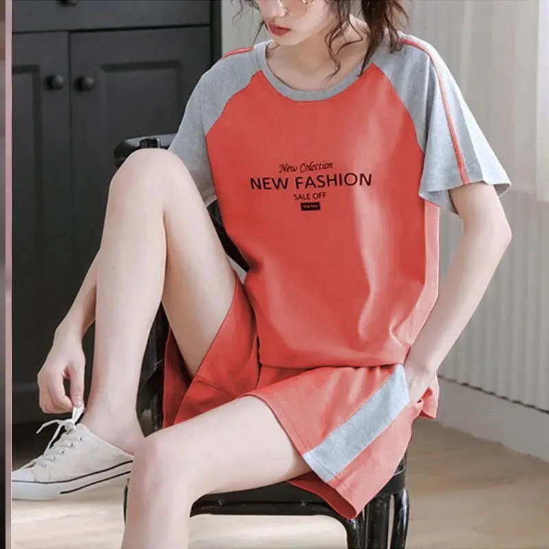 

Large Size Sportswear Set for Women Summer 2026 Fashion Loose Short Sleeve Shorts Trendy Anti-Aging Casual Two-Piece Set