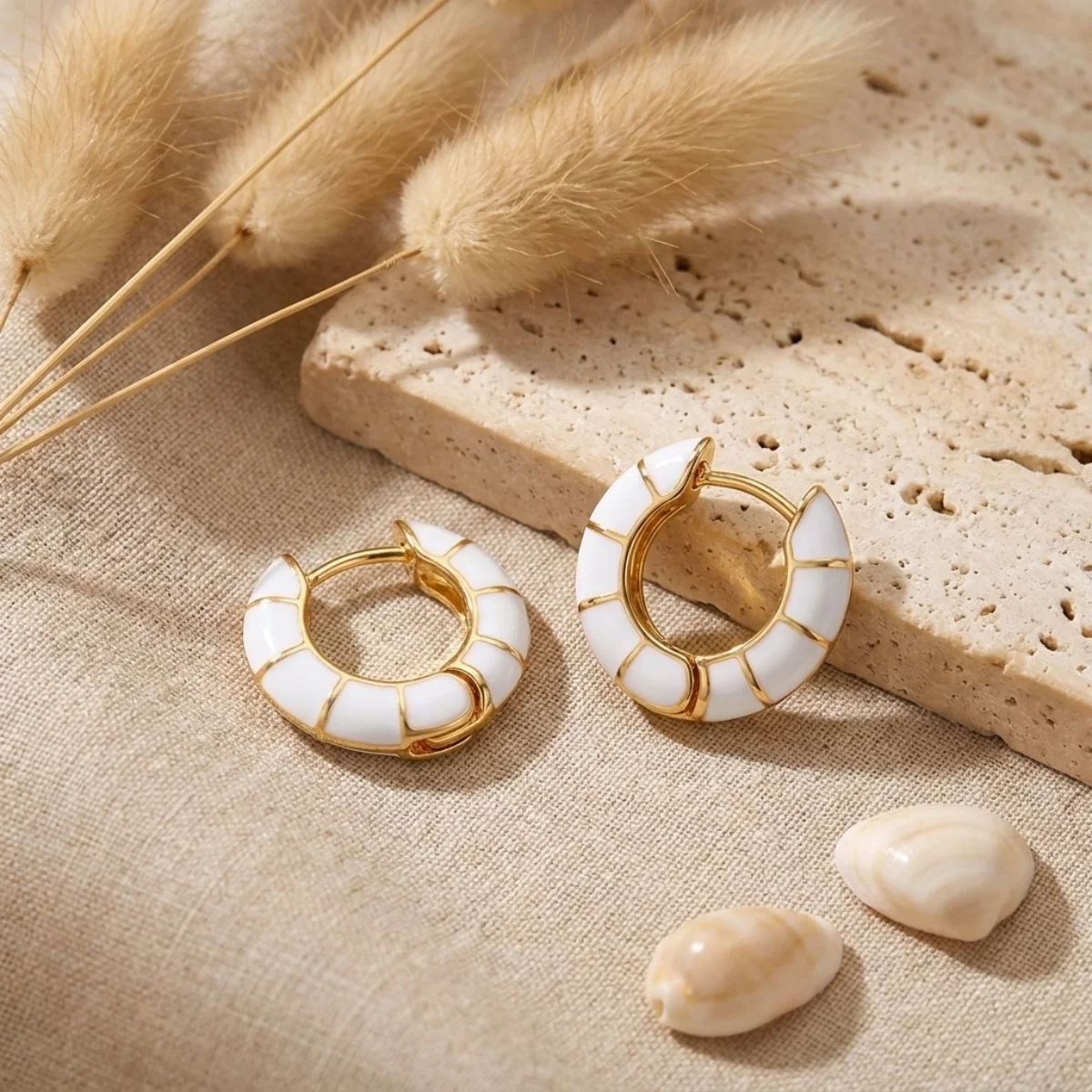 Minimalistische bunte Emaille-Streifen-Ohrstecker für Damen und Herren, trendige geometrische runde Creolen, Alltags- und Partyschmuck – Detail 39