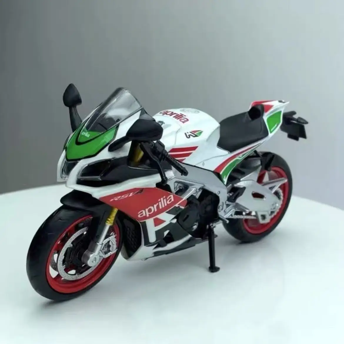 

MAKEDA 1:12 YAMAHA YZF-R1M S1000RR CBR 1000RR-R RSV4 GSX R1000R ZX-6R Model Toy Alloy Diecast Model Collection Boys Toys Gifts