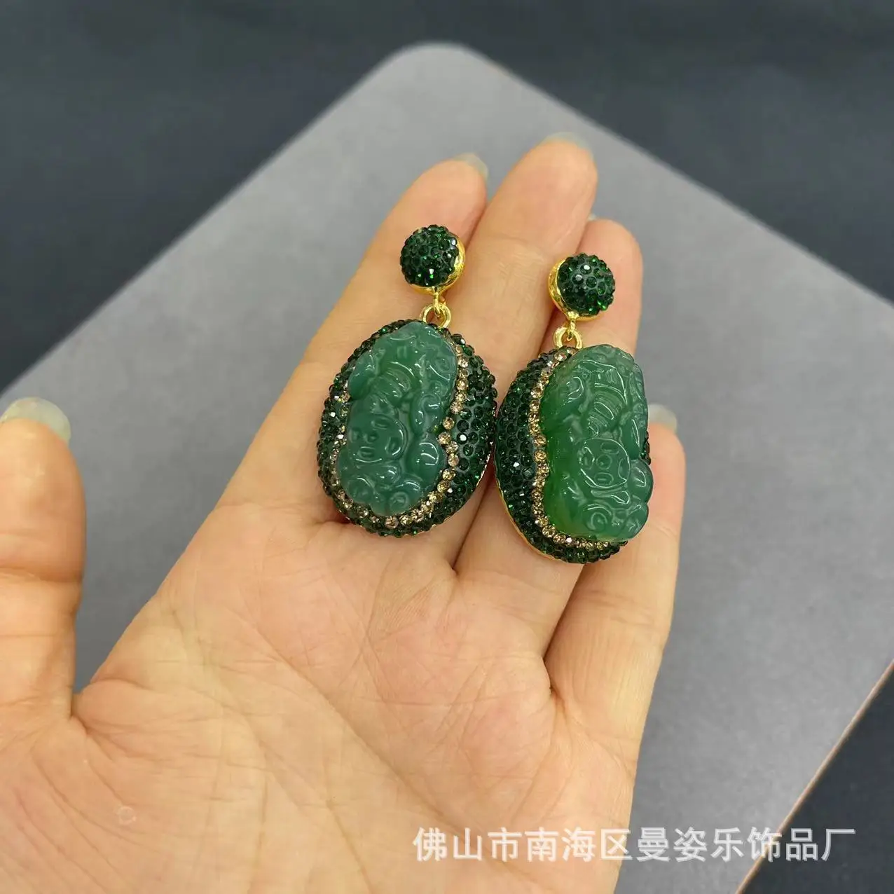 DIY accessories Natural agate chalcedony Pip clay inlay craft earrings Douyin French retro fashion natural stone earrings