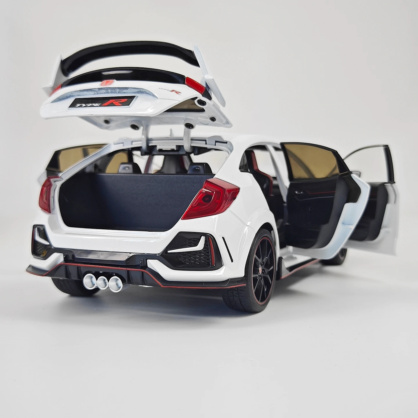 1:18 simulation Honda Civic TPYE-R 2020 alloy car model, doors and engine hood trunk can be opened, static sedan gift