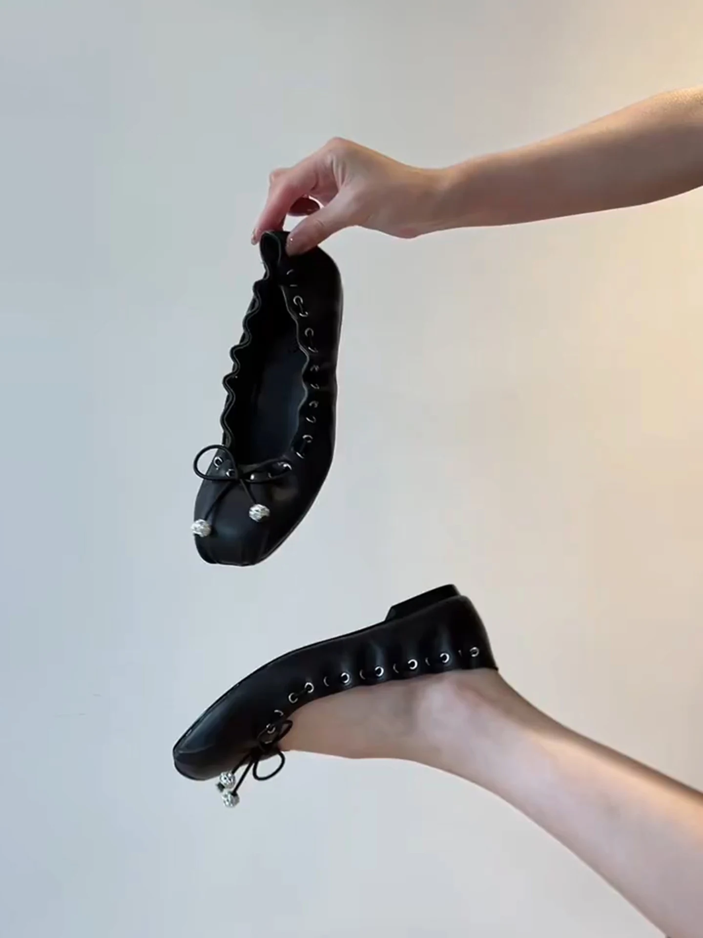 zapatos-planos-de-mujer-con-suela-suave-estilo-ballet-con-lazo-de-mariposa-y-punta-cuadrada-elegantes-de-piel-vacuna-mod