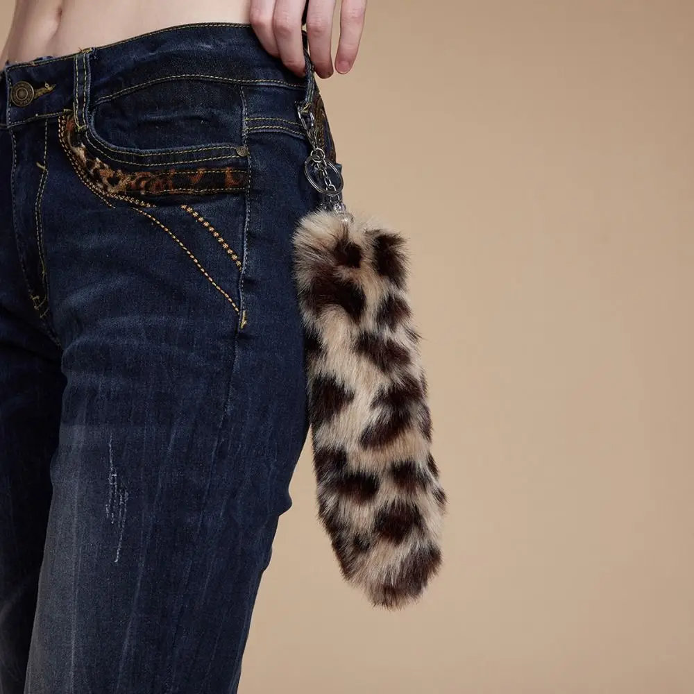 

Sweet Cool Long Hair Fur Tails Pendant Ornament Retro Plush Tail Keyring Cute Keys Holder Tail Hanging Keychain Women Ladies