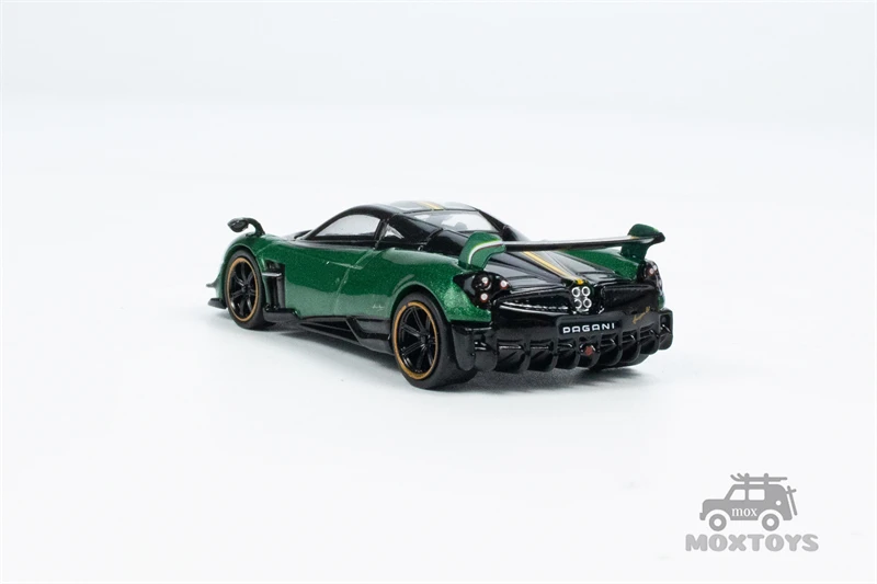 Tarmac Works 1:64 Pagani Huayra BC Green Diecast Model Car